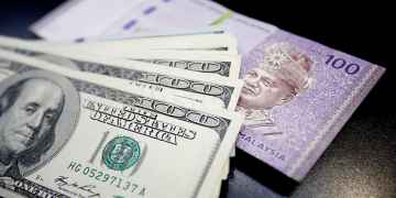 Ringgit Dibuka Rendah Berbanding USD Menjelang Data Inflasi AS