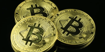 Bitcoin Bertahan Pada $64,000, ETF & Fed Jadi Tumpuan Pasaran