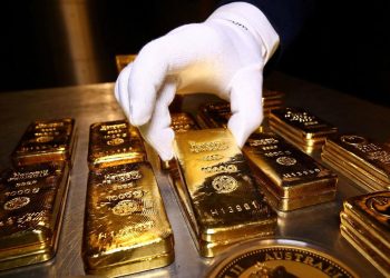 Ulasan Pasaran XAUUSD: Emas Terperangkap! Harga Menjunam Menanti Data NFP