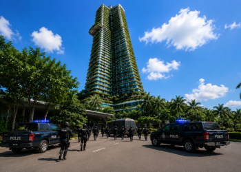 Polis Tahan 335 Individu Dalam Serbuan Forest City
