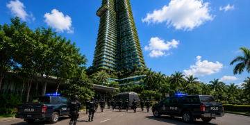 Polis Tahan 335 Individu Dalam Serbuan Forest City