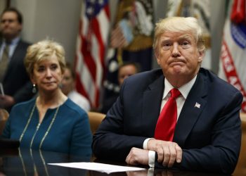 25 Negeri Amerika Syarikat Saman Donald Trump